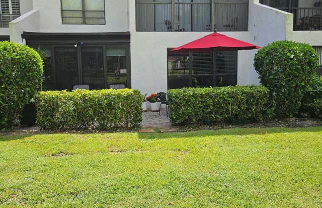 900 Greensward Lane - 900 Greensward Lane, Delray Beach, FL 33445