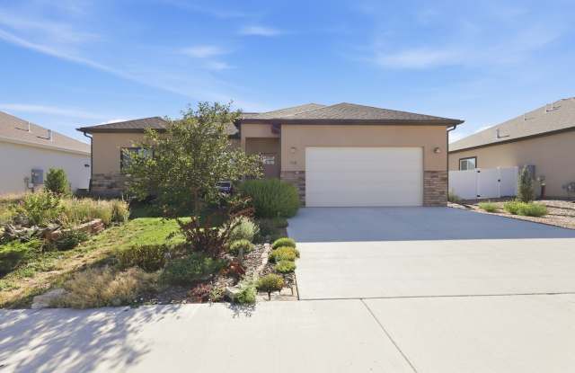 Charming 3BR House in Montrose photos photos