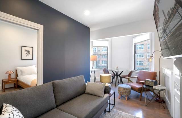 Charming Back Bay One Bed - No Broker Fee! Gallery 4