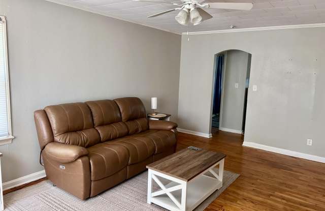 309 Rosalyn Road Gallery 2