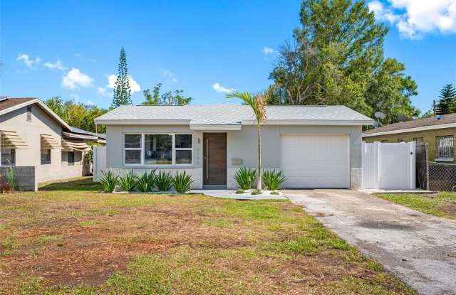 4686 18TH AVENUE S photos photos