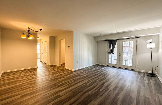 Spacious 1 Bed 1 Bath Condo With Balcony In Mayflower Square photos photos Spacious 1 Bed 1 Bath Condo With Balcony In Mayflower Square photos photos