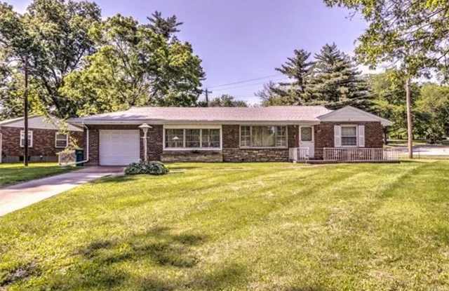 Charming 2BD/1BA at St. Louis photos photos