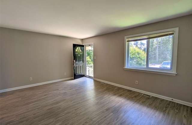 3906 Lexington Gallery 4
