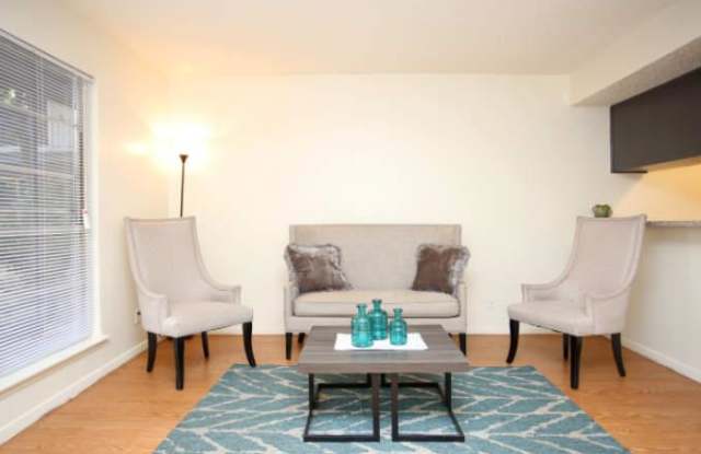 1585 Reagan Hill Dr photos photos