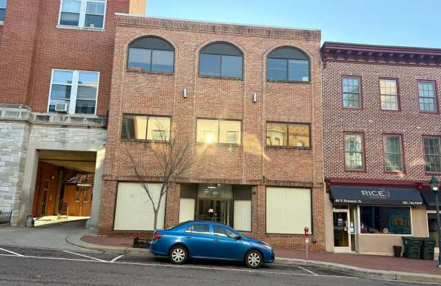 44 N POTOMAC Street Gallery 2