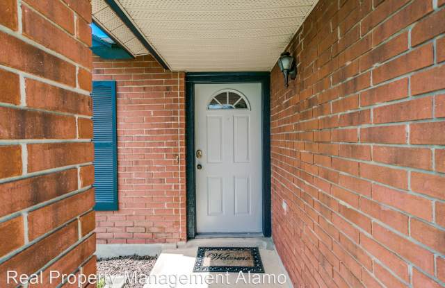 9726 Kashmir Dr Gallery 2