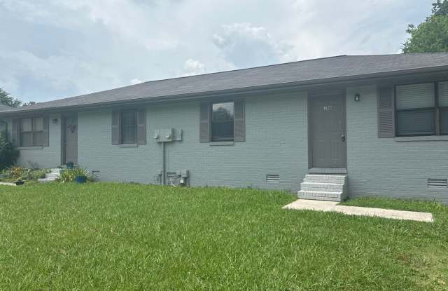 Renovated 2 Bedroom Duplex in Manchester! photos photos