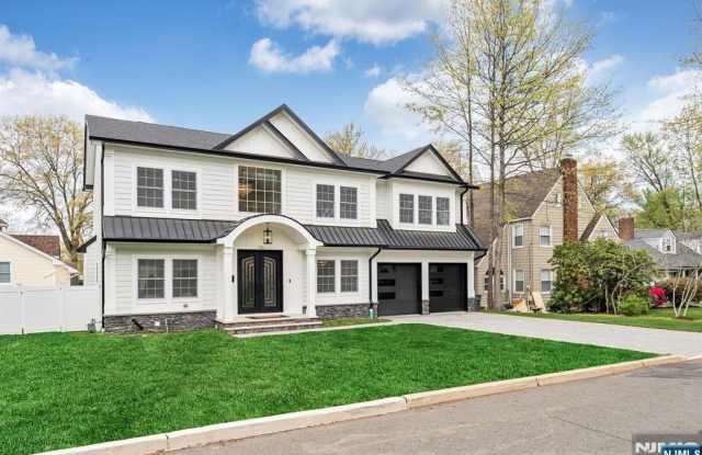 765 Sixth Avenue photos photos