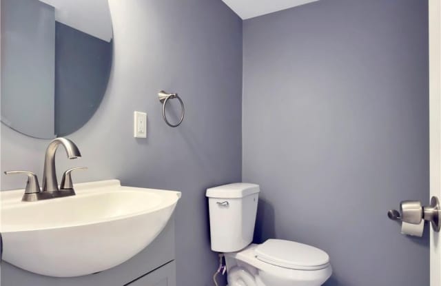 2185 Post Road Gallery 4