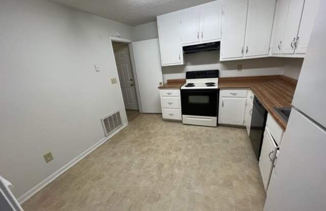 2 Bedroom 1 Bathroom Duplex in Oconee County! Gallery 4