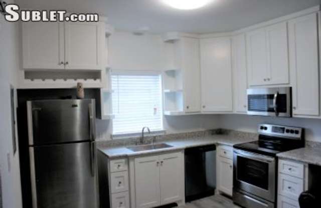123 Defee - 123 W Defee Ave, Baytown, TX 77520