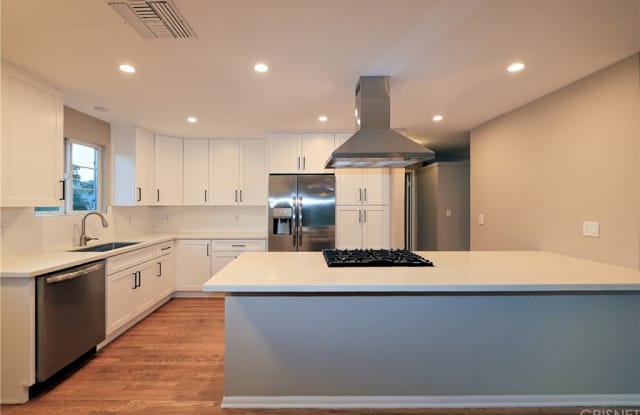 5852 Babbitt Avenue - 5852 Babbitt Avenue, Los Angeles, CA 91316