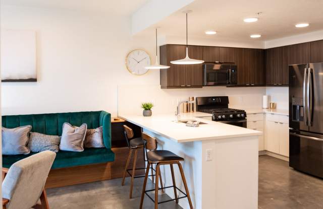 Quattro photos photos