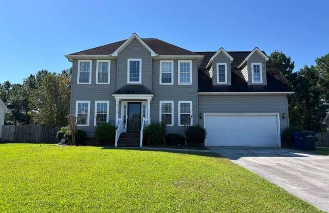 Absolutely beautiful 4 bedroom home - 919 North Commons Drive, Jacksonville, NC 28546