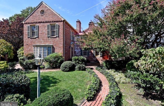 207 PITT ST S - 207 S Pitt St, Alexandria, VA 22314