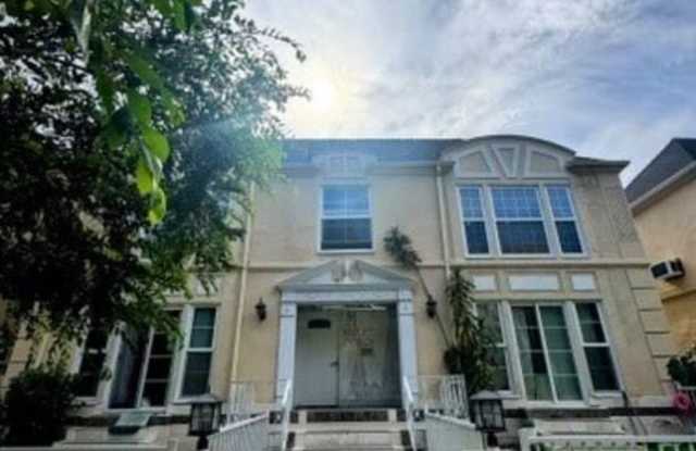 133 S Crescent Dr Gallery 3