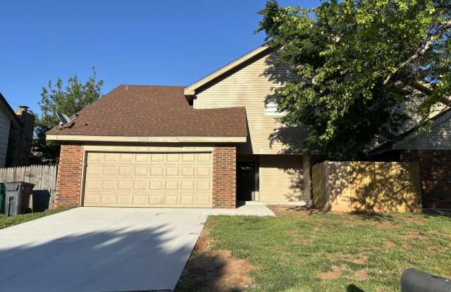 ***MOVE IN SPECIAL*** 2 Bedroom 2.5 Bath Duplex * Rockwell NW Expressway * - 9006 North Rockwell Drive, Oklahoma City, OK 73132 ***MOVE IN SPECIAL*** 2 Bedroom 2.5 Bath Duplex * Rockwell NW Expressway * - 9006 North Rockwell Drive, Oklahoma City, OK 73132