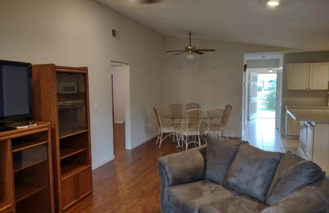 1120 SE Palm Beach Road Gallery 3