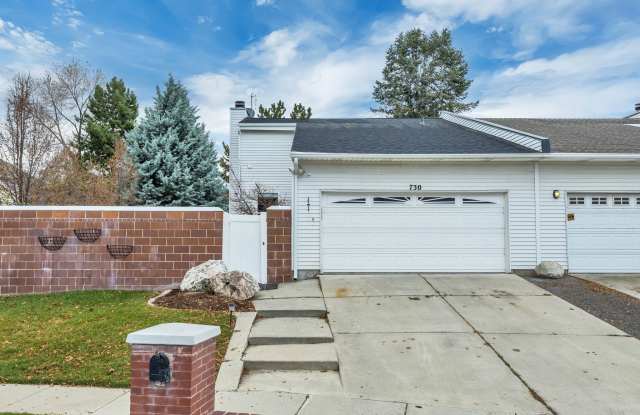 730 E VILLAGE Way photos photos