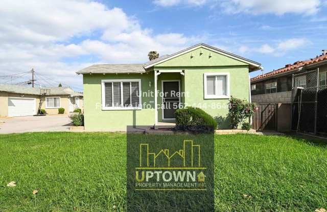 House - 2 Bedrooms / 1 Bathroom - Downey Gallery 3