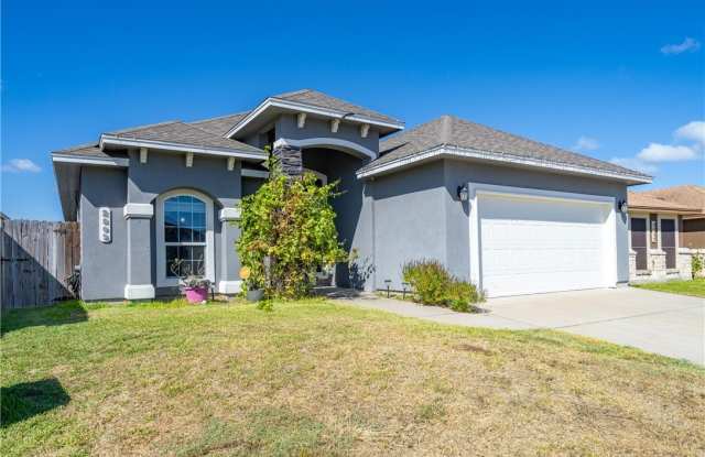 2809 Lake Tranquility Circle - 2809 Lake Tranquility Circle, Corpus Christi, TX 78414
