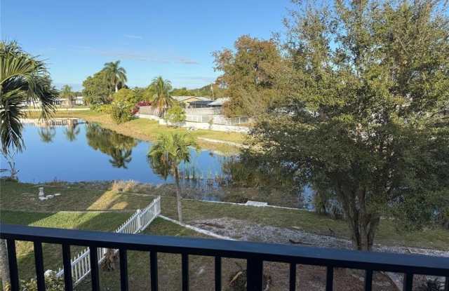 1235 W River Drive photos photos