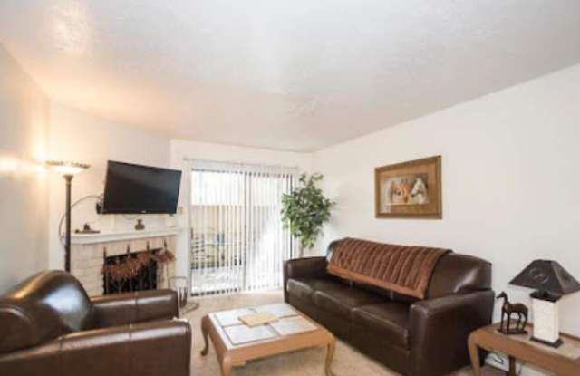 16532 Henderson Pass Gallery 2