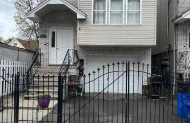 631 S 18Th St photos photos