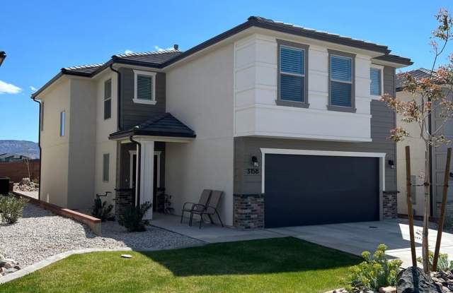 Large 4 Bedroom home in Desert Hollows - 3158 Halo Lane, St. George, UT 84790