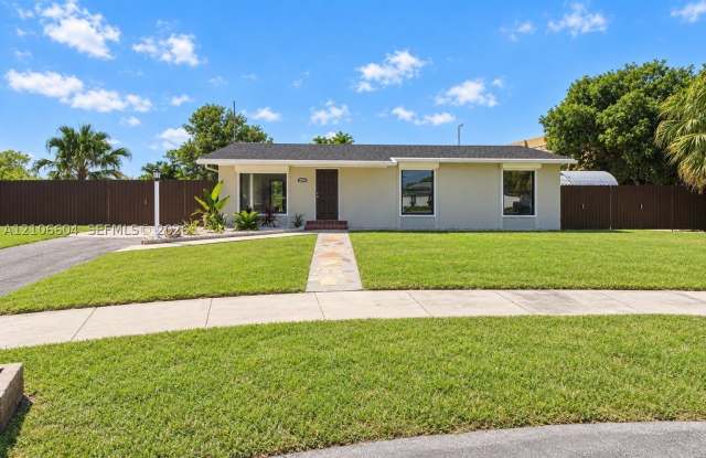 12854 SW 263rd Ter Gallery 1