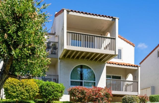902 Caminito Madrigal, Unit B - 902 Caminito Madrigal, Carlsbad, CA 92011