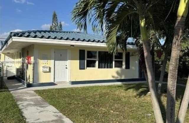 1945 NE 171st St - 1945 Northeast 171 Street, North Miami Beach, FL 33162