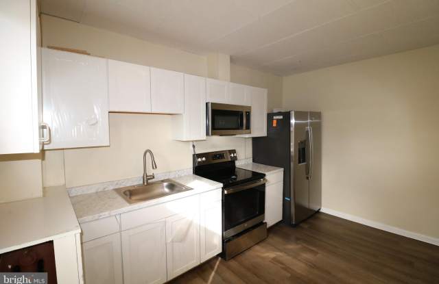 403 PENNINGTON AVENUE photos photos