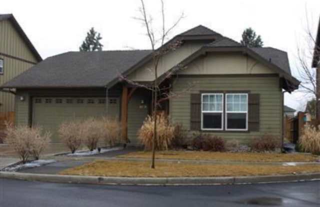Cozy 3 Bed, 2 Bath Home located on the Eastside of Bend! photos photos