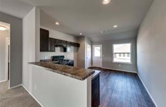 2942 W McLaren Dr photos photos