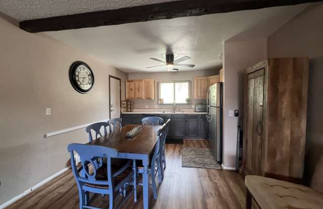 Beautifully updated 2-bedroom, 2-bathroom condo in Winter Park photos photos