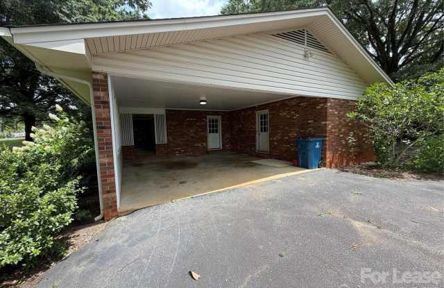 1130 Turnersburg Highway Gallery 2