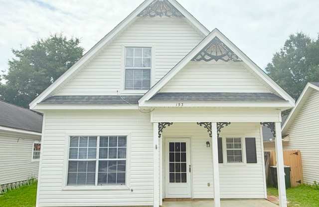 3 Bed/3 Bath Cottage Style Home photos photos