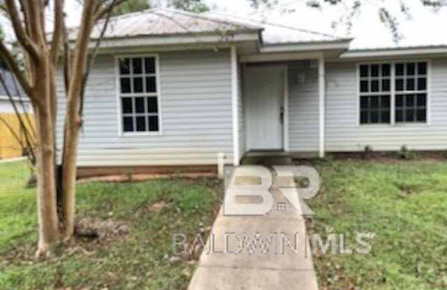 305 W Peachtree Avenue photos photos