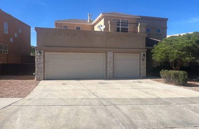 Beautiful 4 bedroom , 2.5 Bathroom 3 car garage, back yard access,Two Story Home with 2,424 square feet in the Stonebridge Subdivision Gallery 1