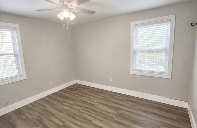 2BR/1BA Macon Rental with Washer & Dryer Included Gallery 4