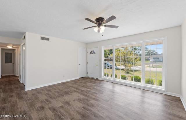 3315 Forest Estates Drive Gallery 4