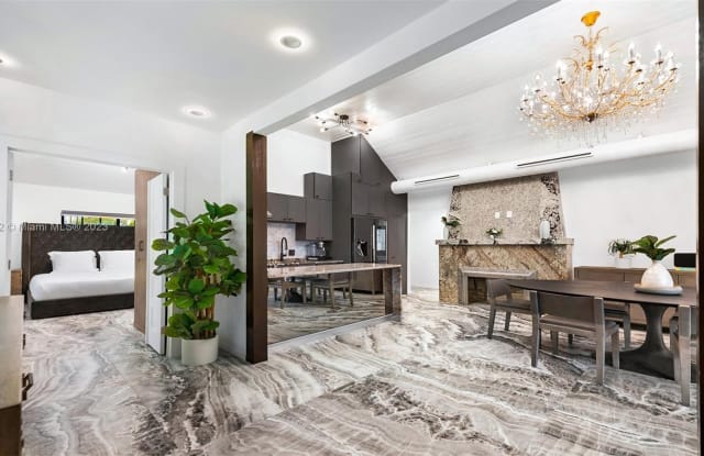 242 Meridian Ave - 242 Meridian Avenue, Miami Beach, FL 33139