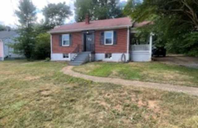 Cheery 3 Bedroom Home in a Convenient Lynchburg Location Gallery 4
