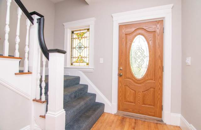 48 Oak Square Ave. Gallery 2