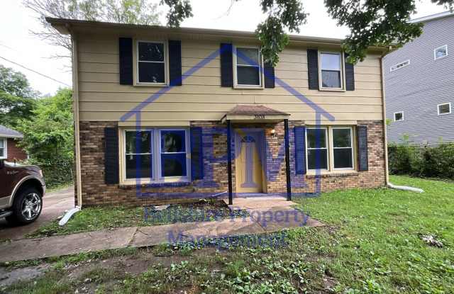 Spacious 4 Bed, 1.5 Bath Home with Fenced Yard – Minutes from Downtown Nashville! photos photos