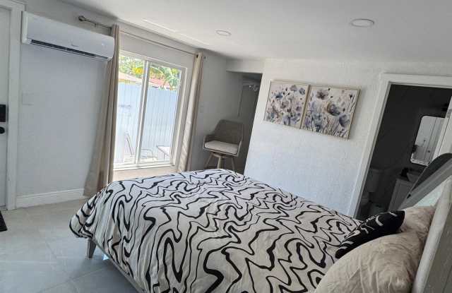 2311 Plunkett Street Gallery 2
