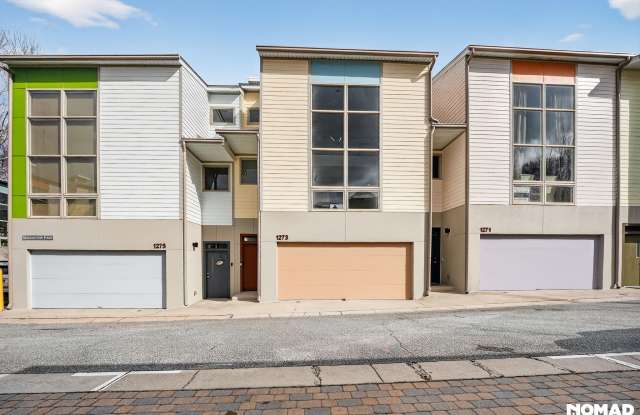 1273 Mackintosh Park Northwest photos photos