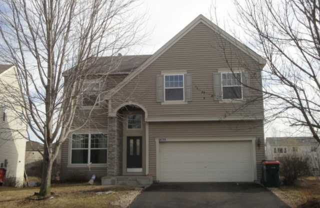 12014 Waconia Cir NE - 12014 Waconia Circle Northeast, Blaine, MN 55449